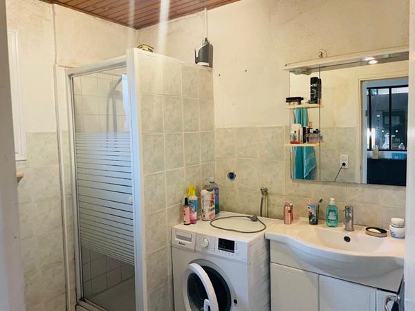 Maison coup de coeur  refaite à neuf de 100m2 au calme