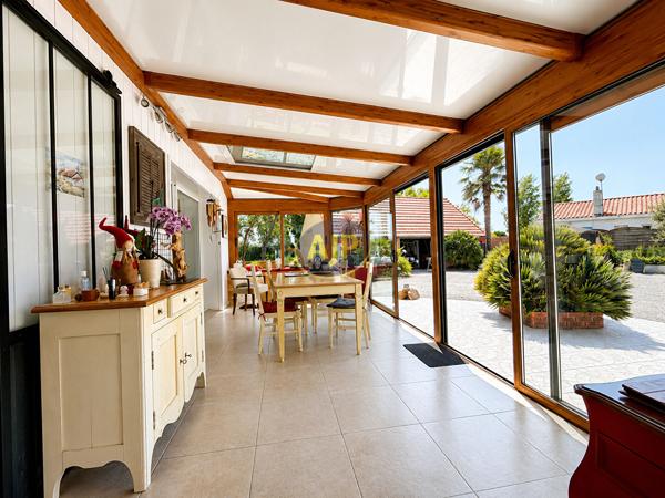 Maison à vendre Saint Jean De Monts - 4 pièces, 131m² avec 3 chambre(s) à 337 600€ - AJP Immobilier Saint-Jean-de-Monts