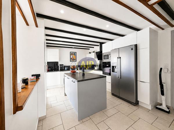 Maison à vendre Saint Jean De Monts - 4 pièces, 131m² avec 3 chambre(s) à 337 600€ - AJP Immobilier Saint-Jean-de-Monts