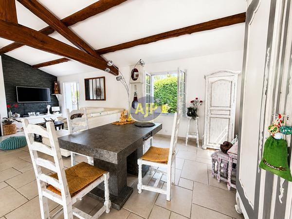 Maison à vendre Saint Jean De Monts - 4 pièces, 131m² avec 3 chambre(s) à 337 600€ - AJP Immobilier Saint-Jean-de-Monts