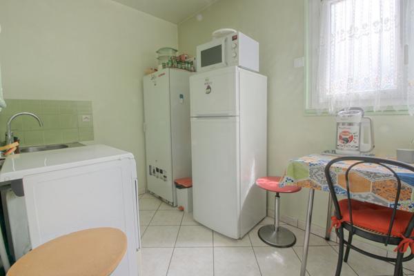 Appartement 3 pièces 2 chambres 68 m² + cave + 2 parkings