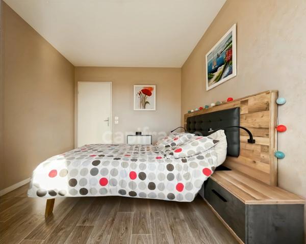 Dernier étage - Magnifique T4 lumineux avec toit-terrasse à LONGVIC !