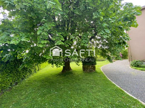 Maison 5 chambres ou 8 chambres possibles 10 pieces 310 M² Habitable