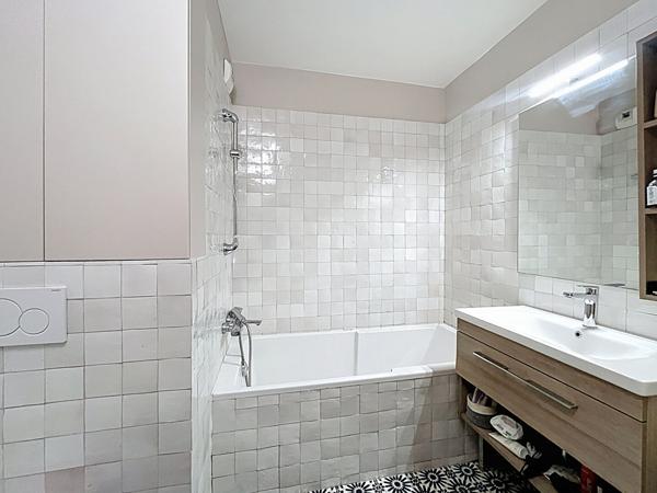 Appartement Suresnes 4 pièce(s) 84 m2