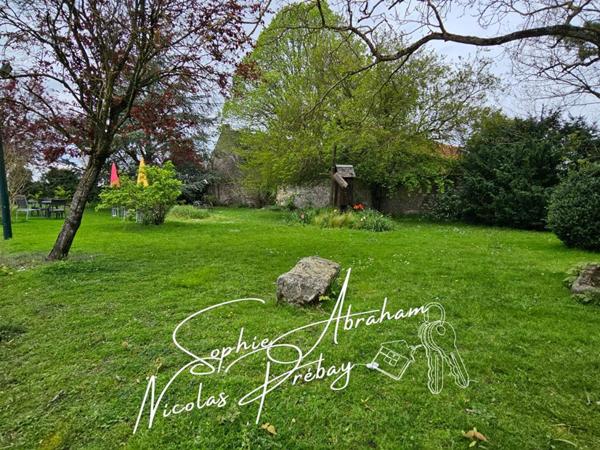 MURS COMMERCIAUX D'UN DOMAINE EXCEPTIONNEL ? AUX PORTES DE LA RÉGION PARISIENNE