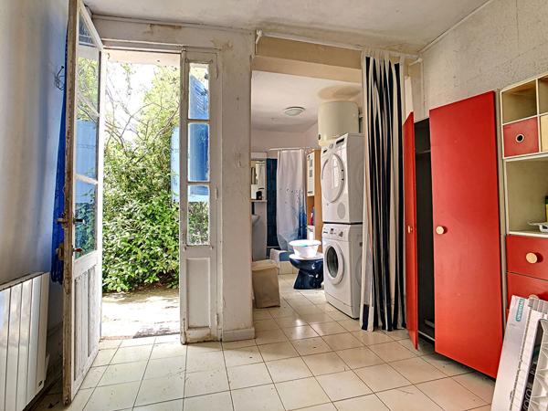A vendre une villa 5 pièce(s) de 94 m2 sur une parcelle de 1064 m2 secteur La Croix Rouge 13013 MARSEILLE