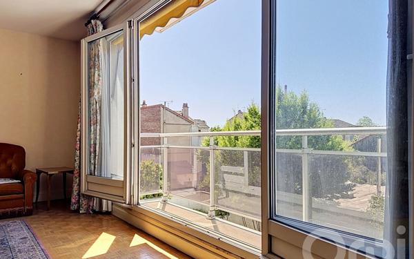 Appartement à vendre    3 pièces • 79,73 m2 Alfortville