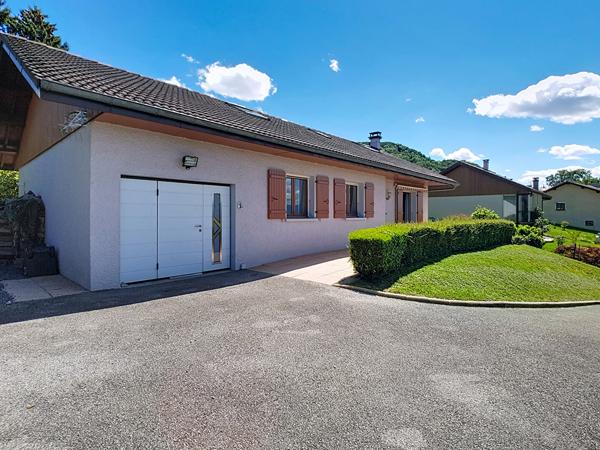 Maison familiale 4 chambres sur un terrain de 1030m²  à Bons-en-Chablais