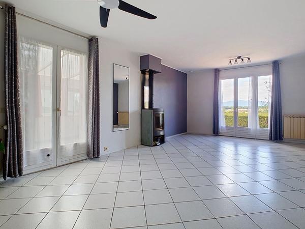Maison familiale 4 chambres sur un terrain de 1030m²  à Bons-en-Chablais