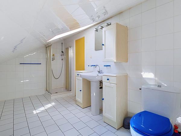 Maison familiale 4 chambres sur un terrain de 1030m²  à Bons-en-Chablais