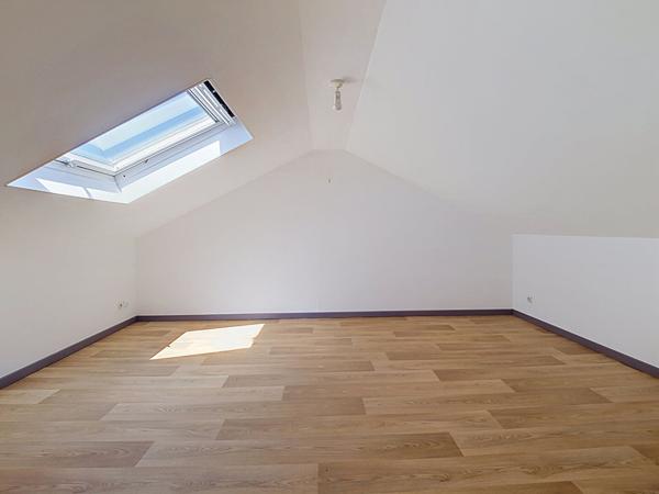 Maison familiale 4 chambres sur un terrain de 1030m²  à Bons-en-Chablais