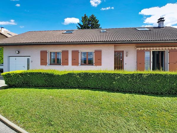 Maison familiale 4 chambres sur un terrain de 1030m²  à Bons-en-Chablais