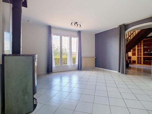 Maison familiale 4 chambres sur un terrain de 1030m²  à Bons-en-Chablais