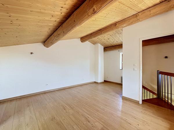 Ensemble immobilier Cruas 7 pièce(s) 166 m2