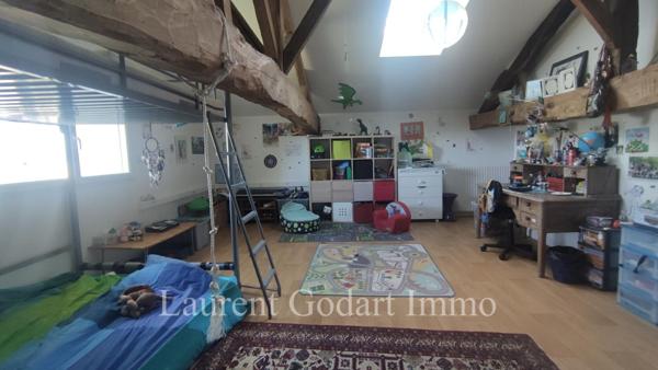 Maison de 230m² avec dépendance sur 5000m²