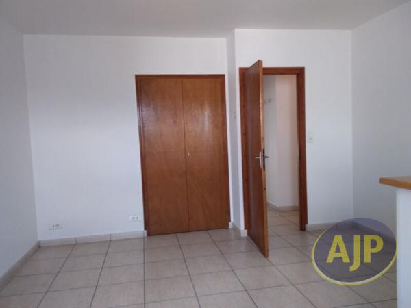Appartement à louer La Romagne : 3 pièces, 47m² avec 2 chambre(s) à 541€ - AJP Immobilier Saint-Macaire-en-Mauges