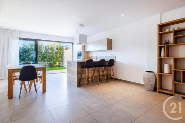 Maison à vendre  5 pièces - 139,80 m2 LECCI - 201