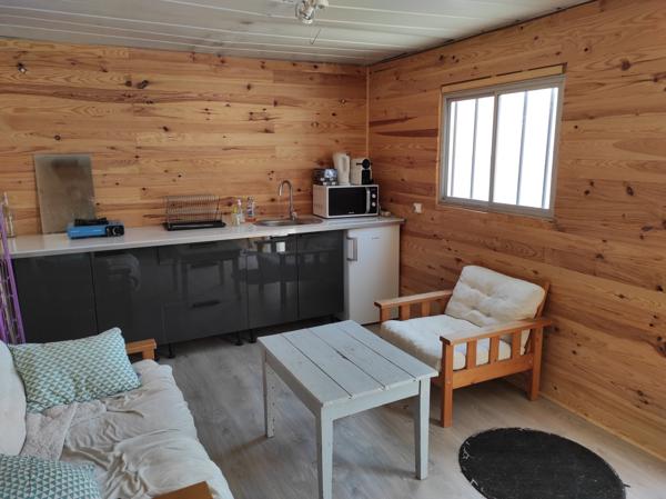 Oloron-Sainte-Marie (64400) Garage, atelier ou local à proximité de la Gare.