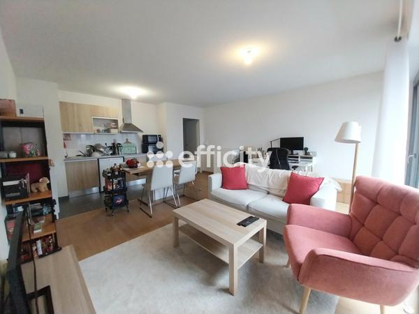 Appartement 2 pièces - 47 m² Exclusivité efficity