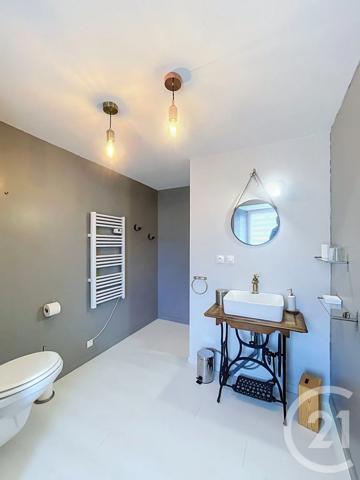 Maison à vendre  8 pièces - 375 m 2   FAY SUR LIGNON  - 43
