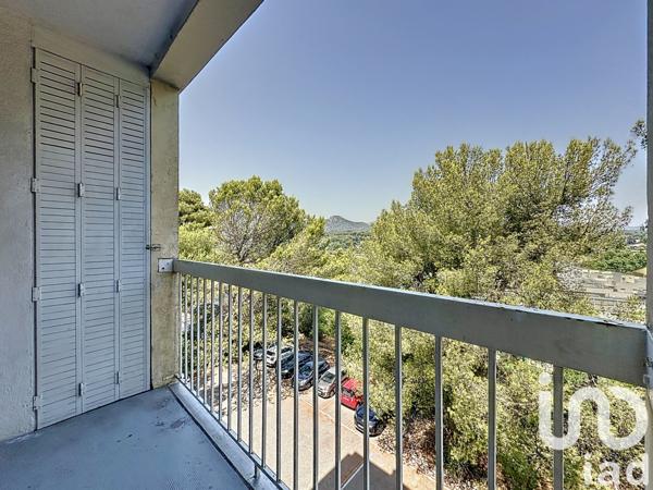Appartement à vendre 4 pièces 97 m² Aubagne