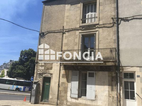 Location Studio 28.5 m² - 110 RUE DE LA TRANCHEE Poitiers 86000