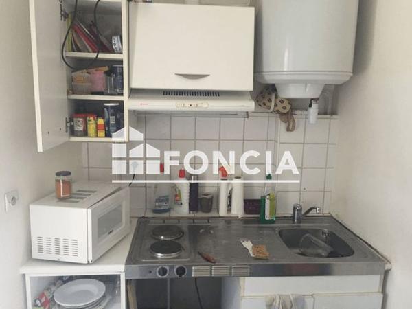 Location Studio 28.5 m² - 110 RUE DE LA TRANCHEE Poitiers 86000