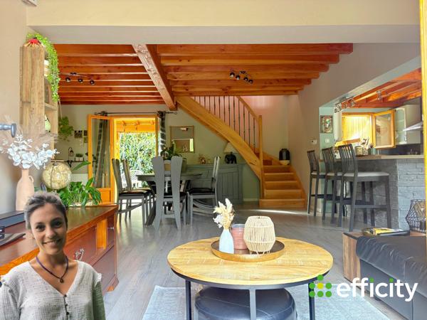 Maison
         6 pièces
        - 130 m² Exclusivité 355 000 € *