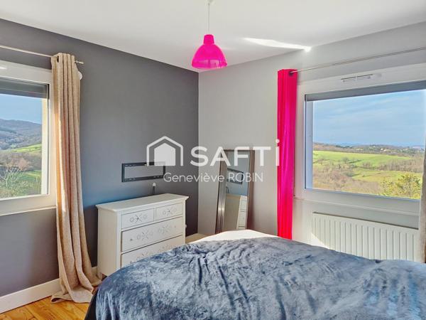 Au calme, vue panoramique sur les Monts d'Or