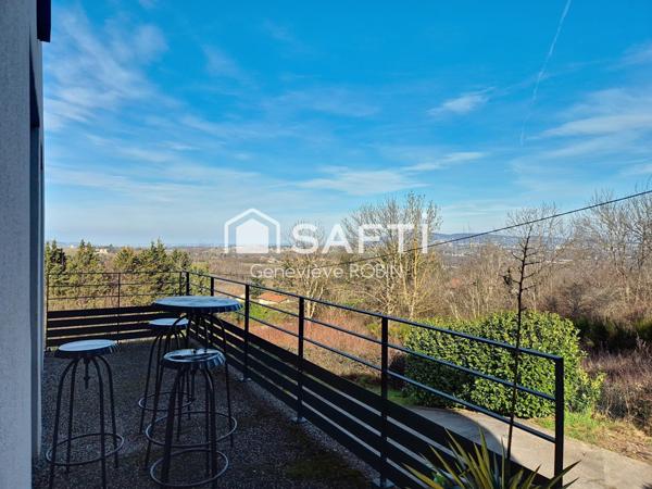 Au calme, vue panoramique sur les Monts d'Or