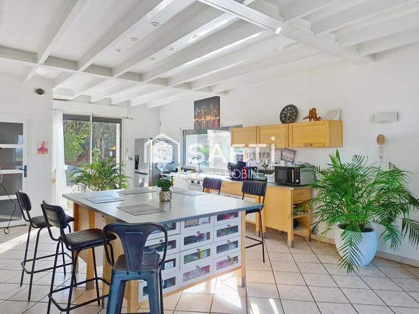 Au calme, vue panoramique sur les Monts d'Or