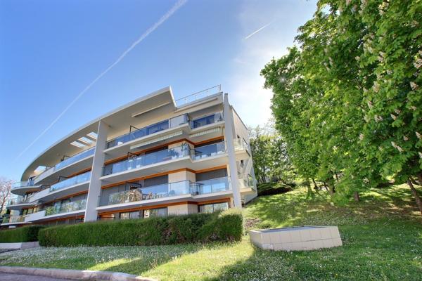 CHAMALIERES - Appartement T4 - 114 m² - Balcon - Terrasse - Garages