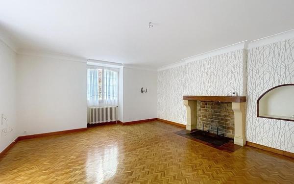 Maison à vendre    4 pièces • 113 m2 Mouleydier