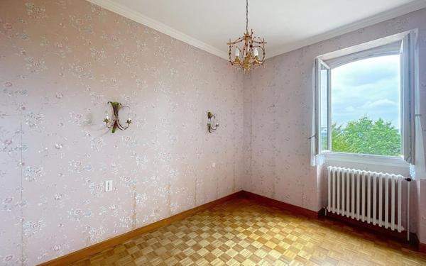 Maison à vendre    4 pièces • 113 m2 Mouleydier