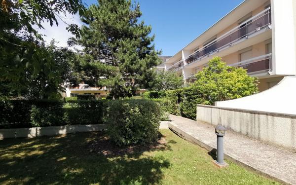 Appartement à vendre    1 pièce • 31 m2 Montgeron