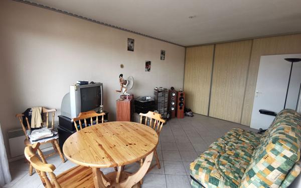 Appartement à vendre    1 pièce • 31 m2 Montgeron