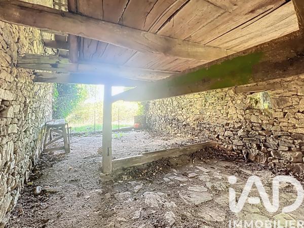 Maison à vendre 1 pièce 60 m² Saint-Germain-les-Vergnes