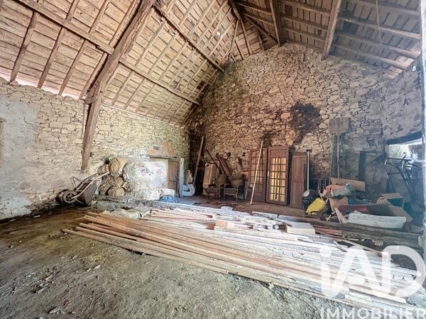 Maison à vendre 1 pièce 60 m² Saint-Germain-les-Vergnes