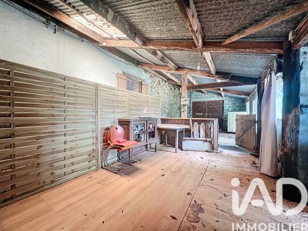 Maison à vendre 1 pièce 60 m² Saint-Germain-les-Vergnes