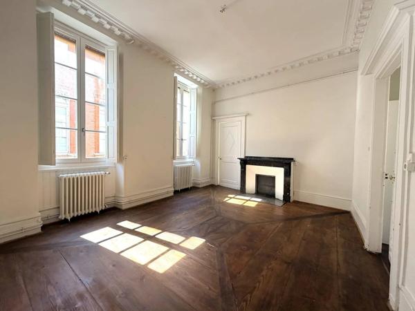 APPARTEMENT - T4 - 103m2