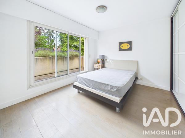 Location maison 6 pièces 233,88 m² Sceaux