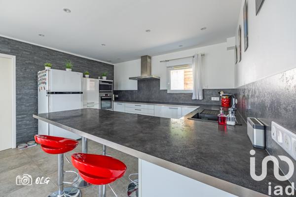 Maison à vendre 7 pièces 170 m² Bellegarde