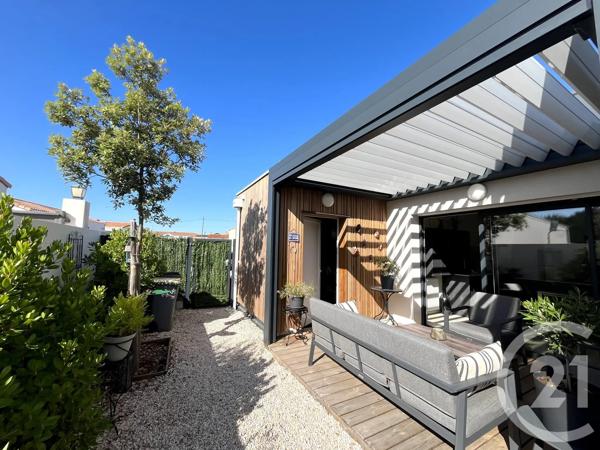 Maison à vendre  4 pièces - 98,58 m 2   ST GILLES CROIX DE VIE  - 85