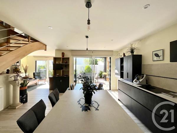 Maison à vendre  4 pièces - 98,58 m 2   ST GILLES CROIX DE VIE  - 85