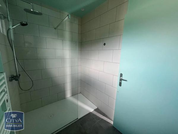 Maison à louer 5 pièces 128.92m² Enval (63530)
