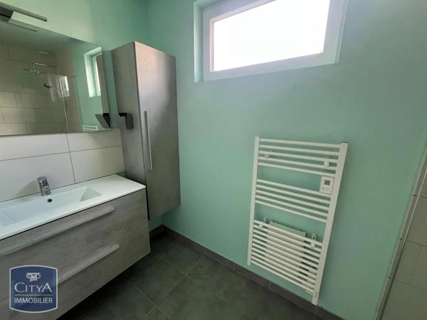 Maison à louer 5 pièces 128.92m² Enval (63530)