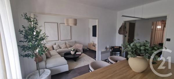 Appartement T3 à vendre  4 pièces - 80 m 2   HYERES  - 83