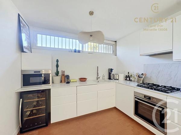 Appartement T2 à vendre  2 pièces - 48 m 2   MARSEILLE  - 13008
