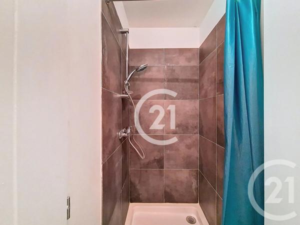 Maison à vendre  3 pièces - 60,57 m 2   ARLES  - 13