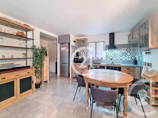 Maison à vendre  3 pièces - 60,57 m 2   ARLES  - 13